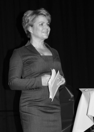 Katja Schleicher, KeyNote, KeyNote Speaker, Speaking, Presenter, Moderator, Host, EmCee